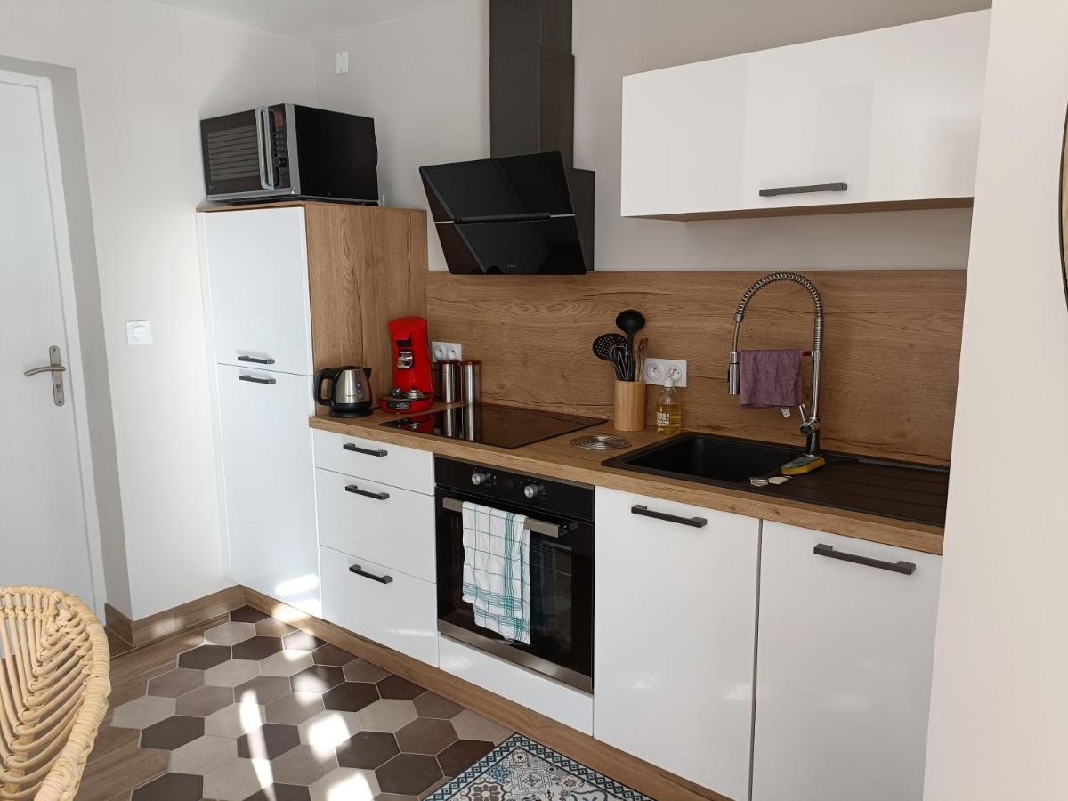 Appt Reposant Entierement Equipe. Apartment Toules ภายนอก รูปภาพ